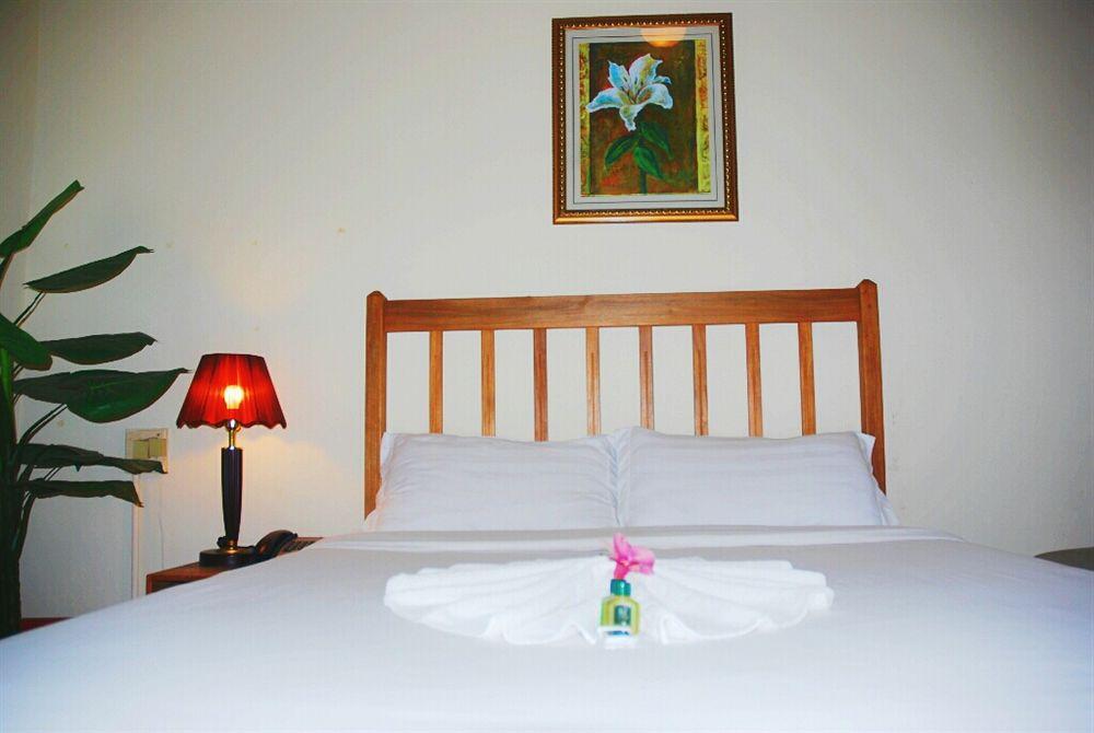 Pacific Crown Hotel โฮนีอารา ภายนอก รูปภาพ