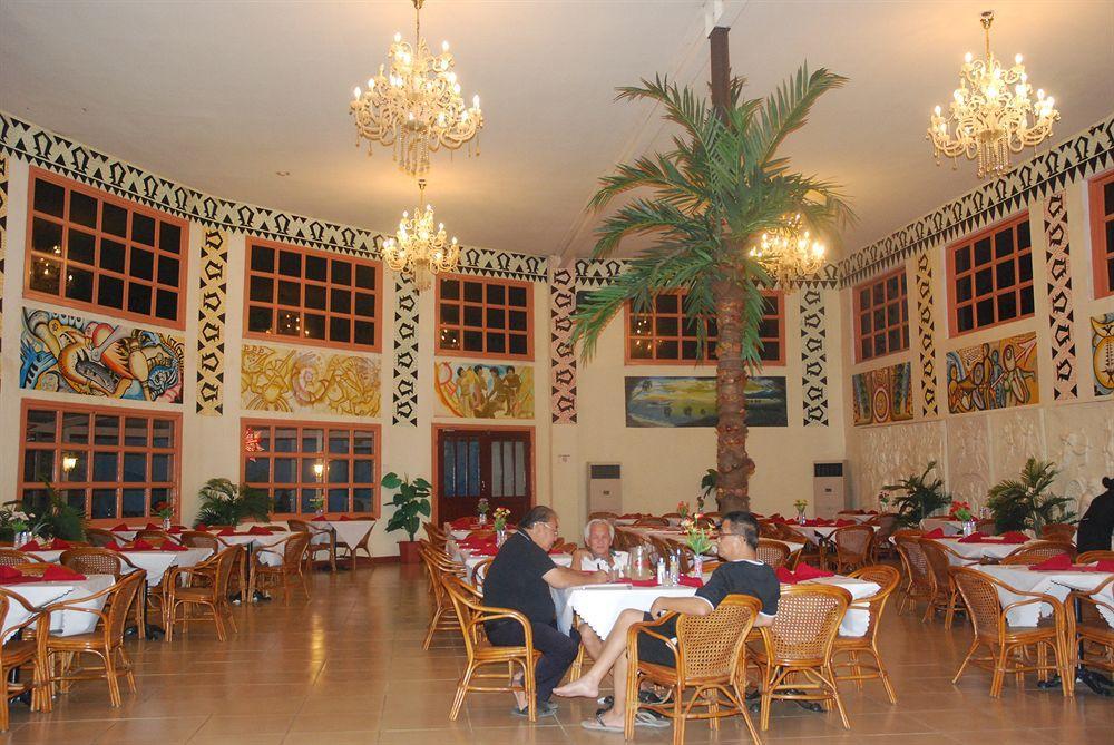 Pacific Crown Hotel โฮนีอารา ภายนอก รูปภาพ