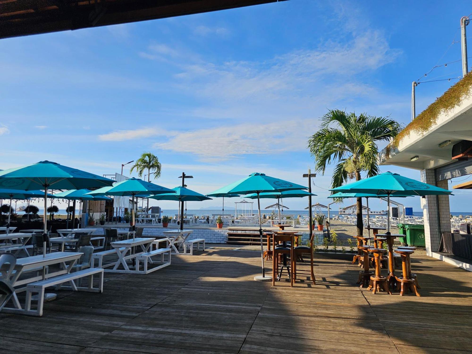 Pacific Crown Hotel โฮนีอารา ภายนอก รูปภาพ