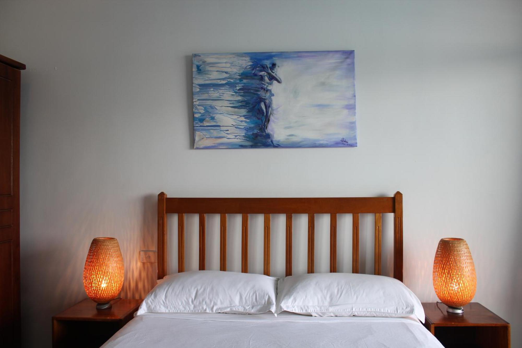 Pacific Crown Hotel โฮนีอารา ภายนอก รูปภาพ